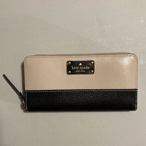 Kate Spade Staci Bi-Color Saffiano Leather Continental Zip Wallet NWOT